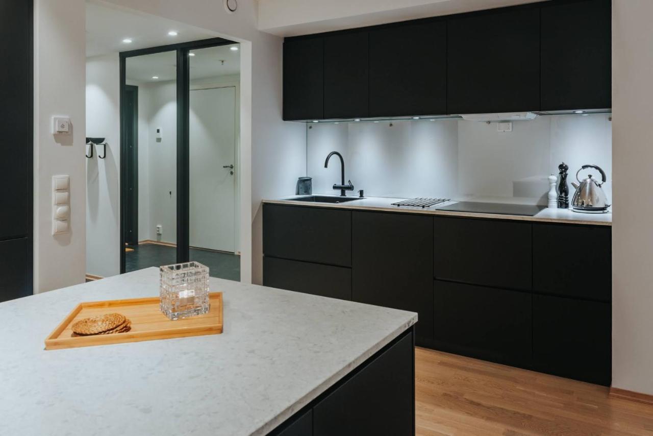 Lofoten Suiteapartments Сволвер Екстериор снимка