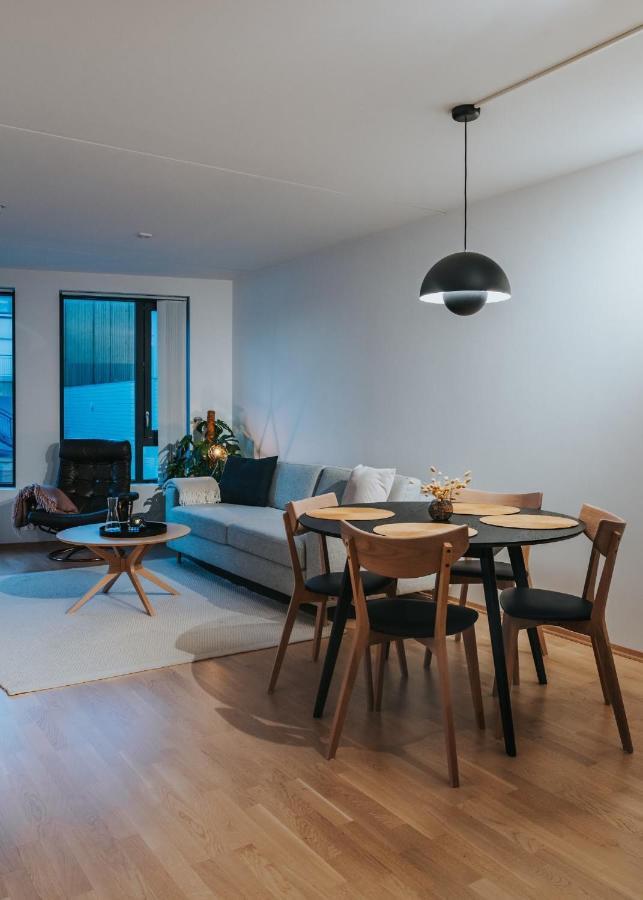 Lofoten Suiteapartments Сволвер Екстериор снимка