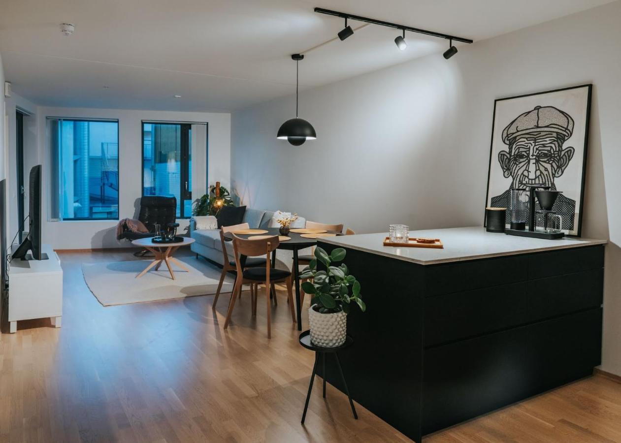 Lofoten Suiteapartments Сволвер Екстериор снимка